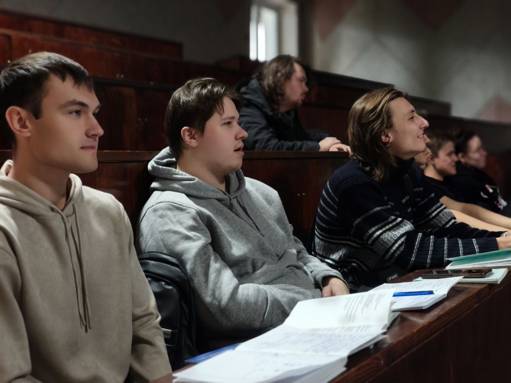 photo_2025-12-12_11-24-44.jpg photo_2025-12-12_11-24-44.jpg